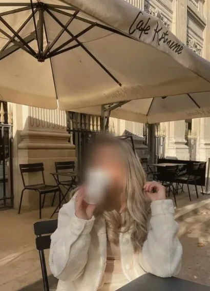 Alina, 32