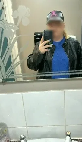 Annika, 21