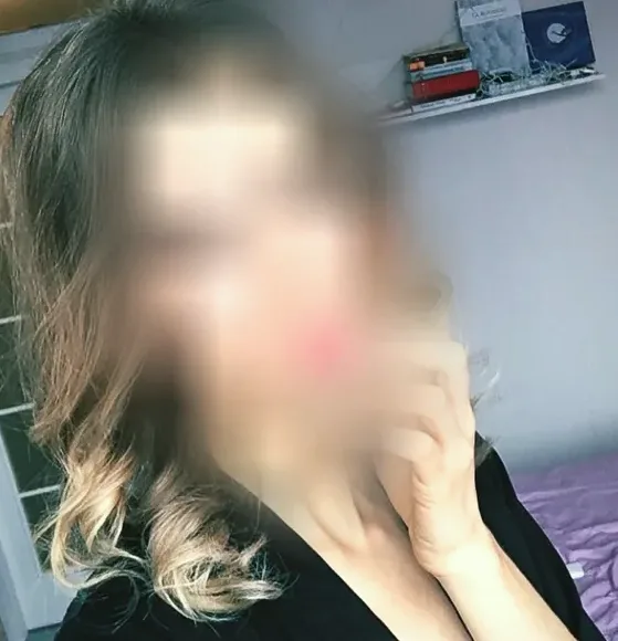 Leyla, 32