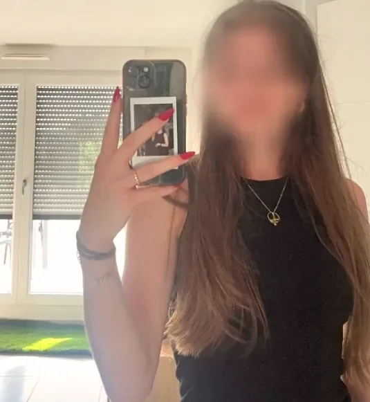 Leyla, 27