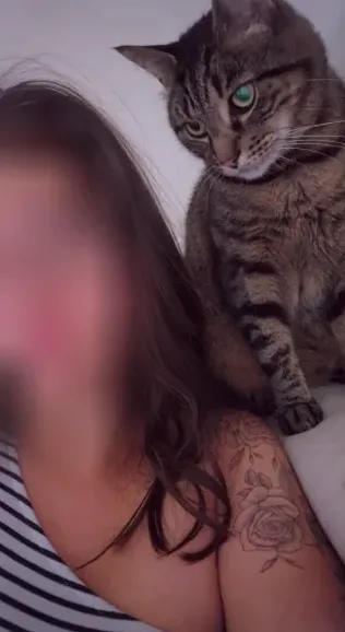 Merle, 28