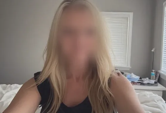 Nina, 36