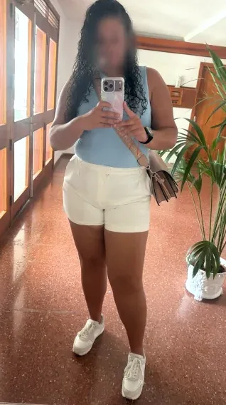 Sarah, 33