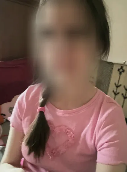 Saskia, 25