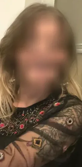 Selina, 34