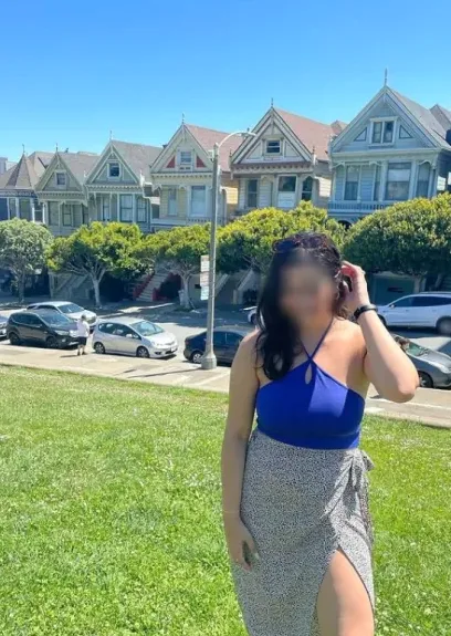 Selina, 28