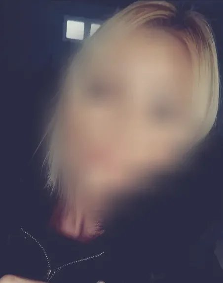 Theresa, 25
